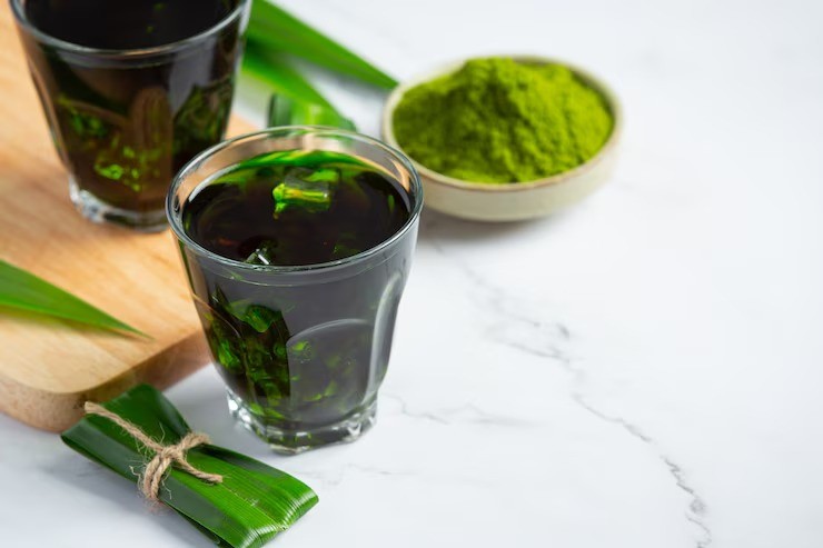 manfaat daun pandan, air rebusan pandan, daun pandan untuk nyeri sendi, herbal jantung alami, pandan untuk kulit, ramuan pandan tradisional, minuman herbal ibu muda, daun pandan dan kesehatan tubuh
